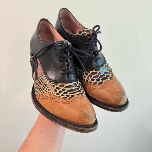 Miss Macie Wing & A Prayer Booties Size 7.5 - Picture 2 of 11